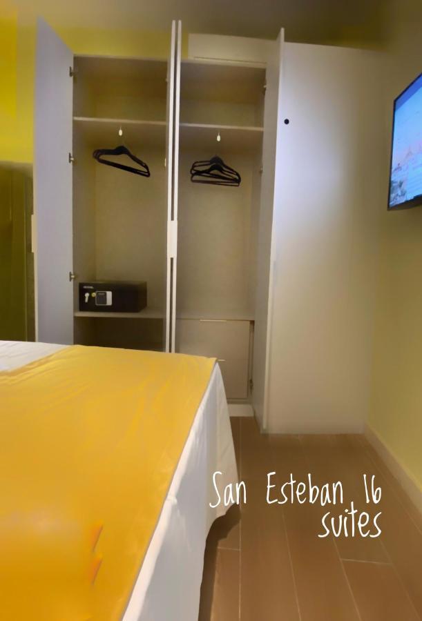 סביליה Triplex San Esteban 16 Senorial מראה חיצוני תמונה